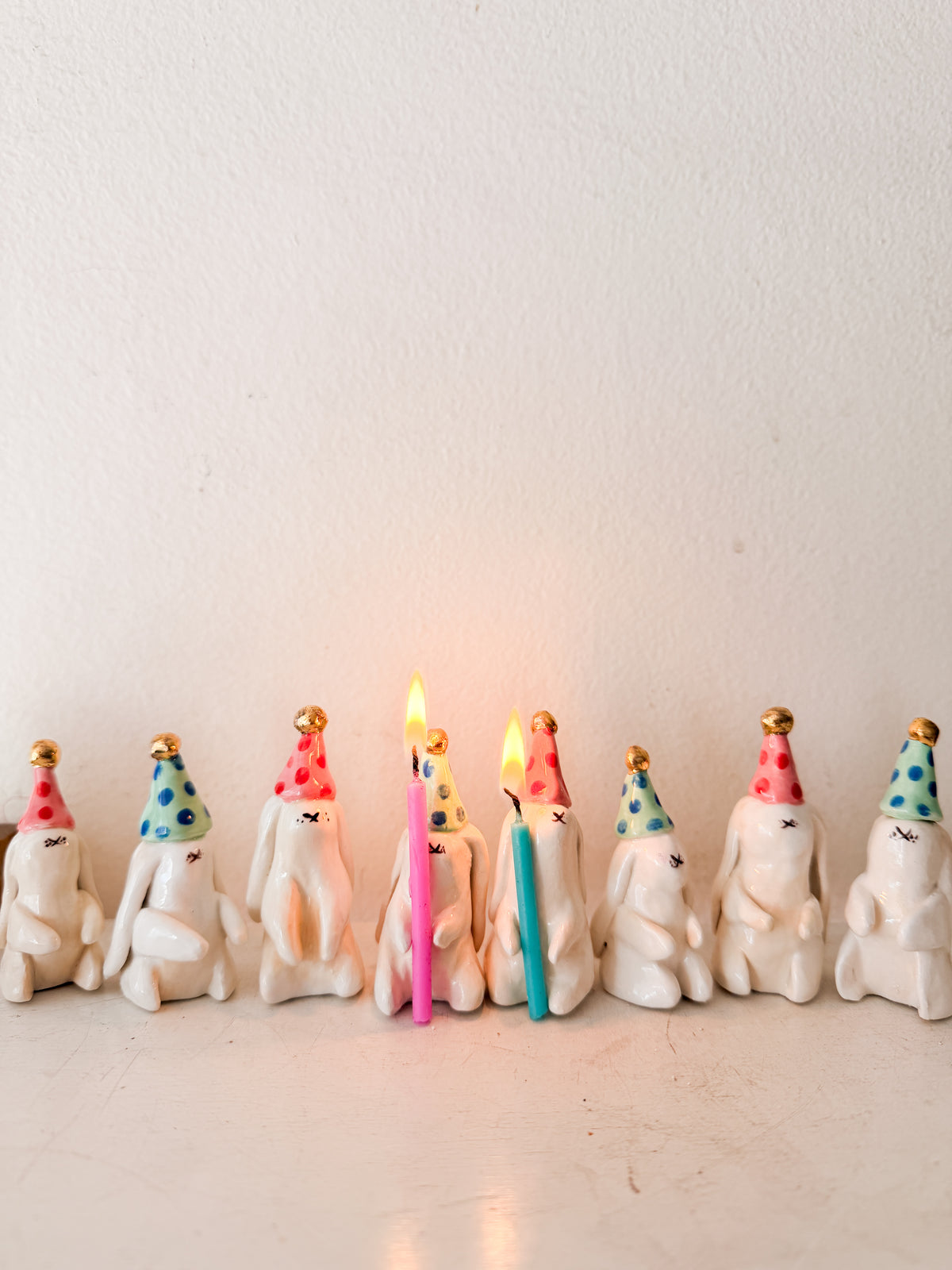 Conejo cumpleañero portavela