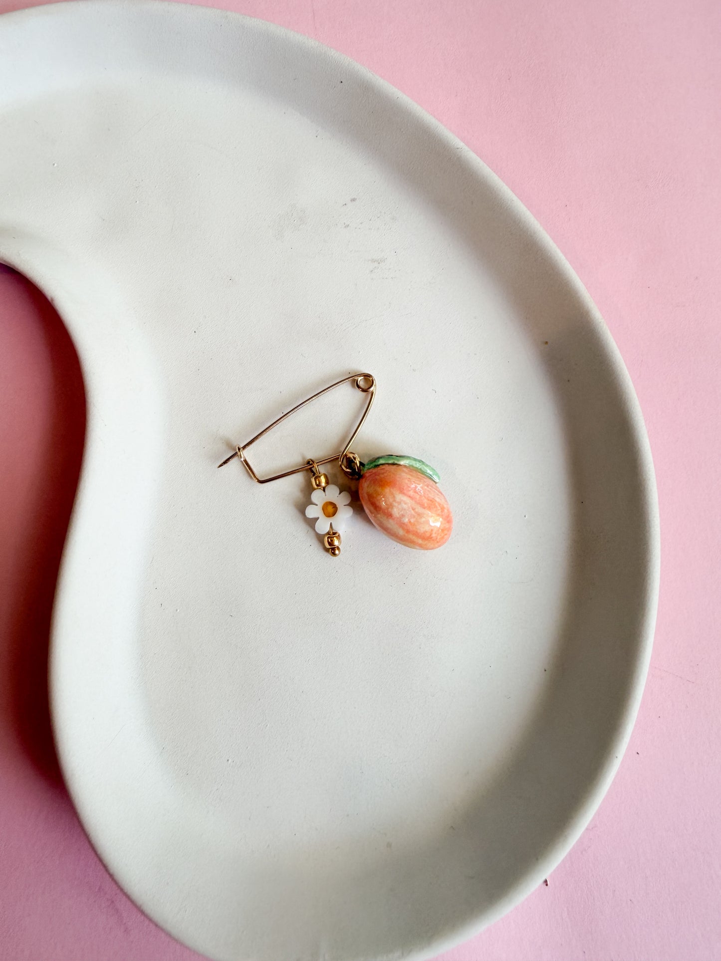 Prendedor Charm mango